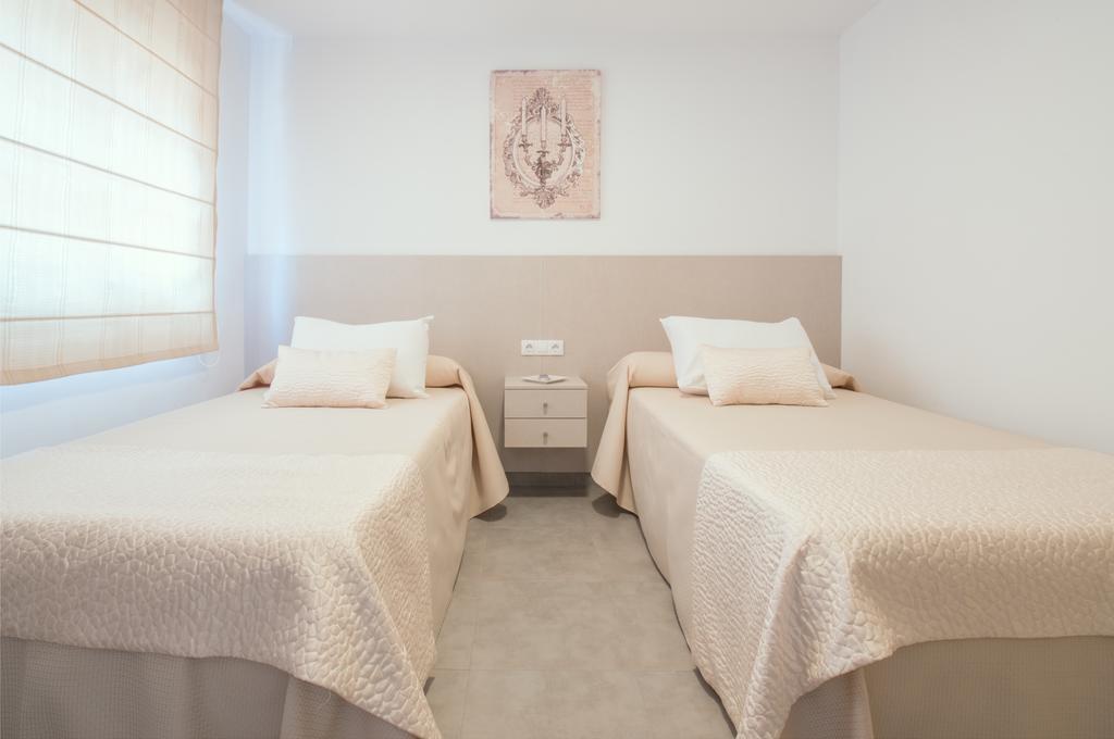 Hostal Romerito マラガ エクステリア 写真
