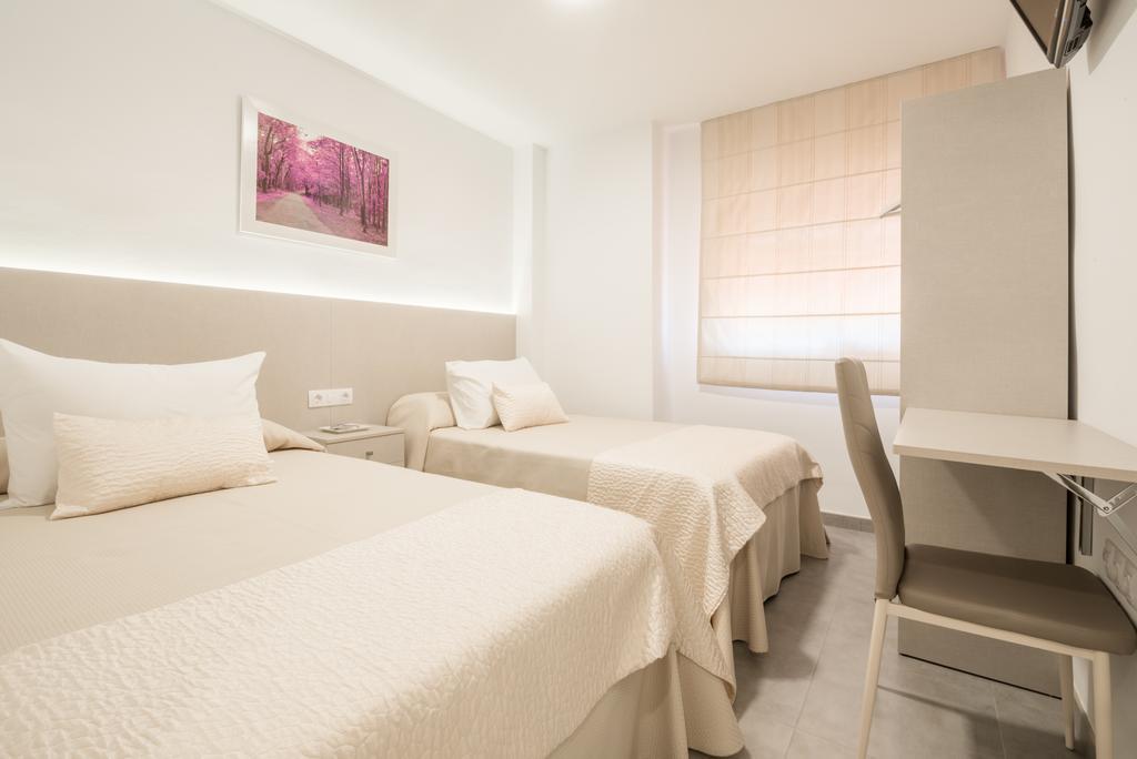 Hostal Romerito マラガ エクステリア 写真